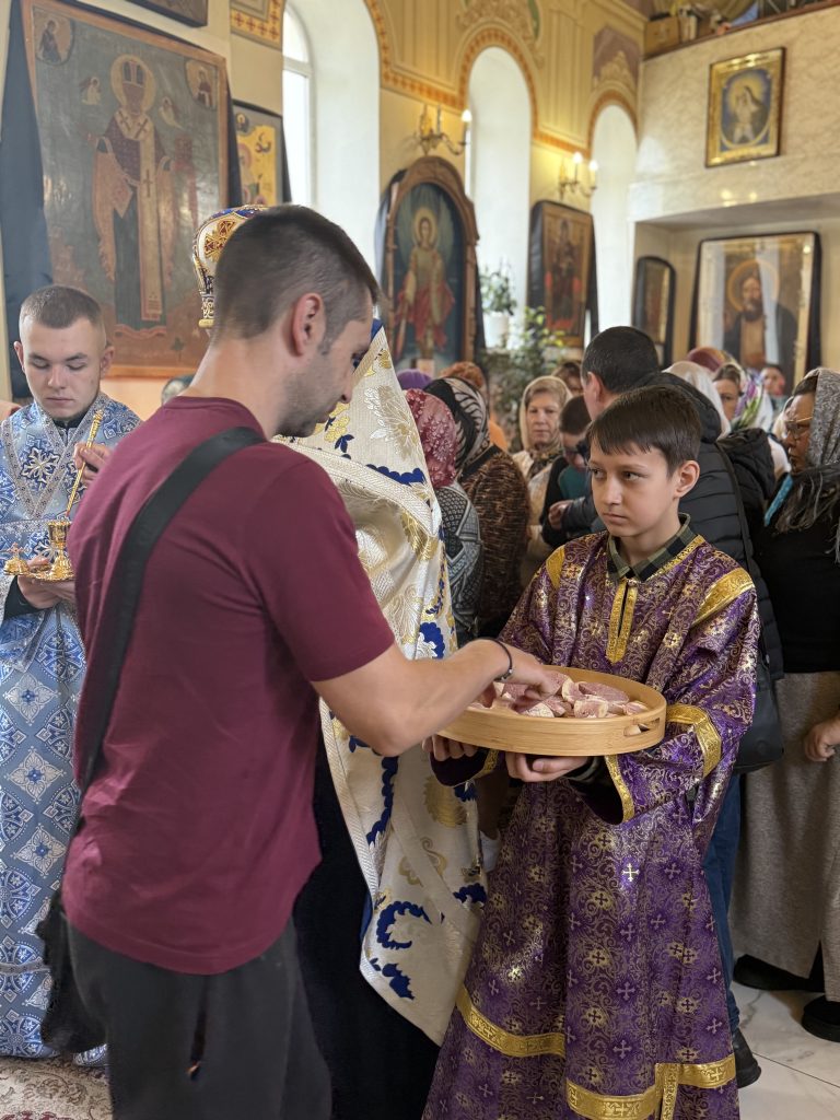 Вечірня Благовіщення Пресвятої Богородиці.