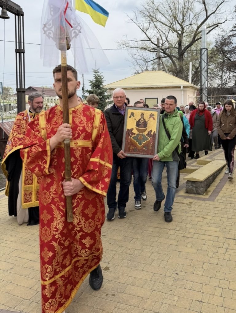 Світла  пʼятниця молебень до ікони Живоносне Джерело.#17