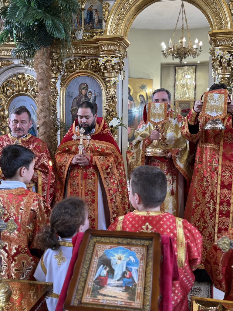 Вшанування Святих Жінок Мироносиць.