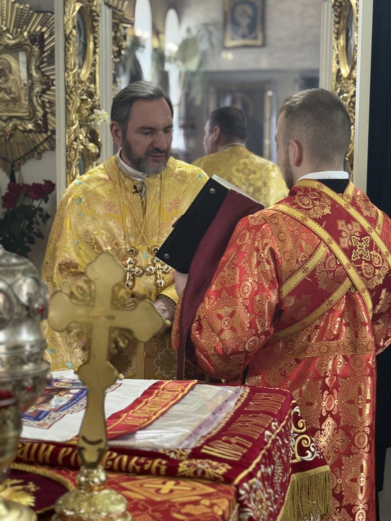Літургія в день пам’яті Святителя Миколая.