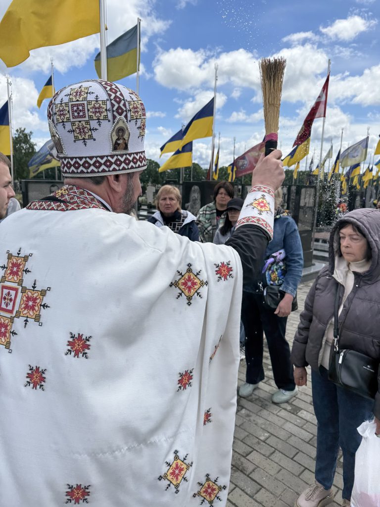 Дякуєм Вам ! Ваша памʼять вічна.#5
