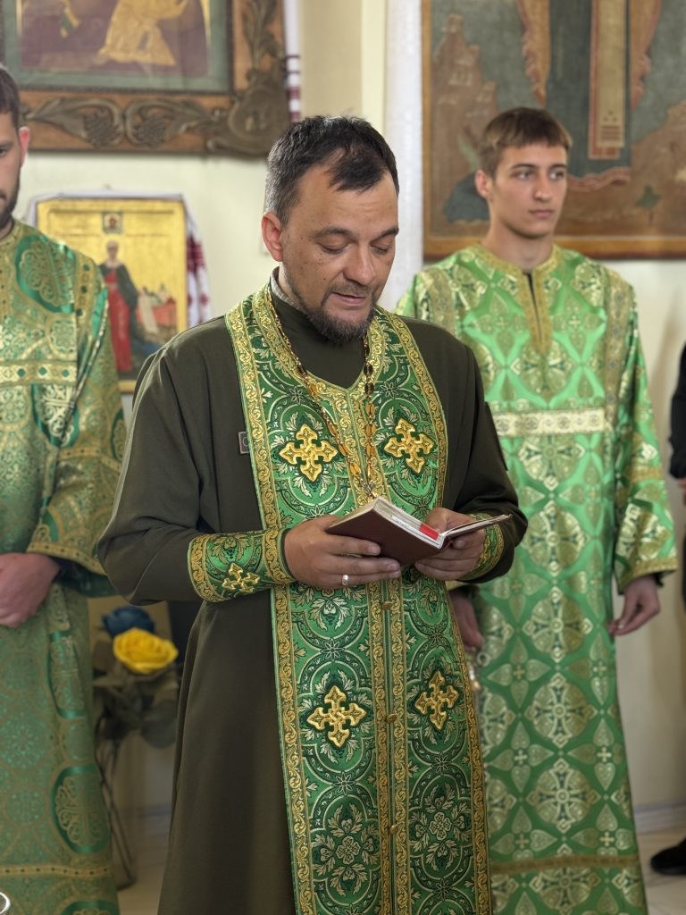 Троїцька поминальна субота.Всенічна.