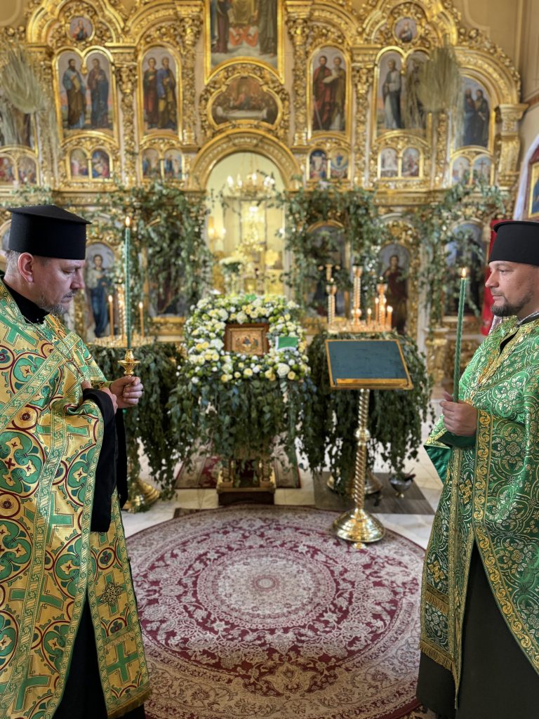 Троїцька поминальна субота.Всенічна.