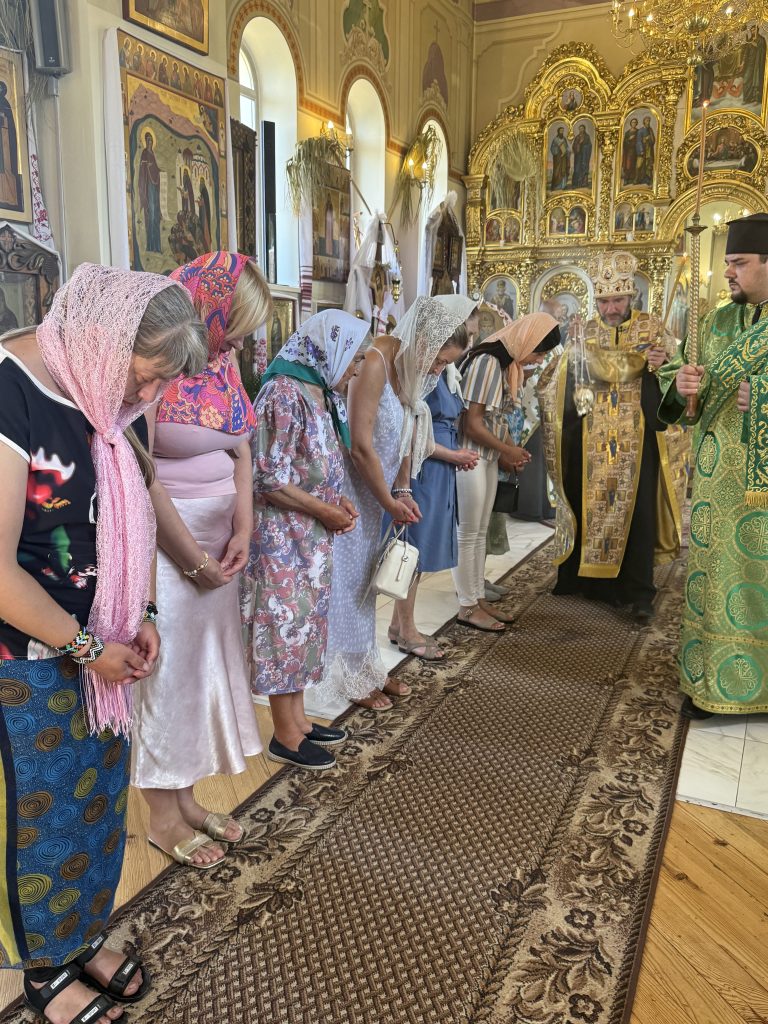 Всенічна Апостолів Петра та Павла.