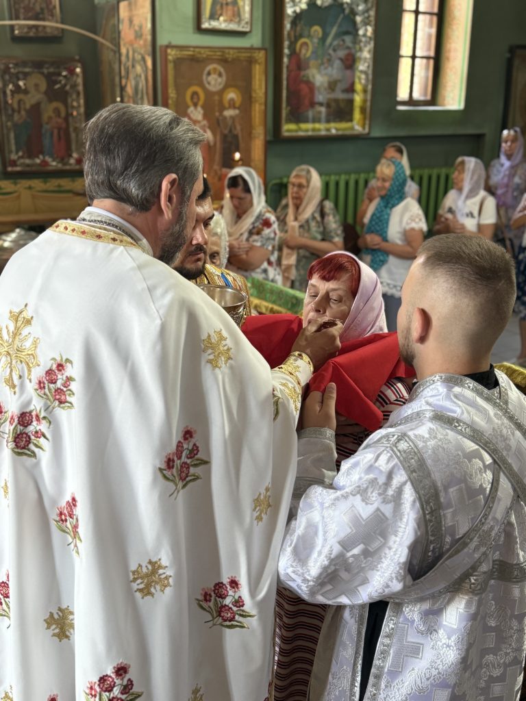 Літургія до дня вшанування Святих Апостолів Петра та Павла.