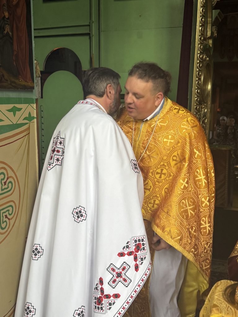 Перша Божественна  Літургія в Свято- Троїцькому Соборі.