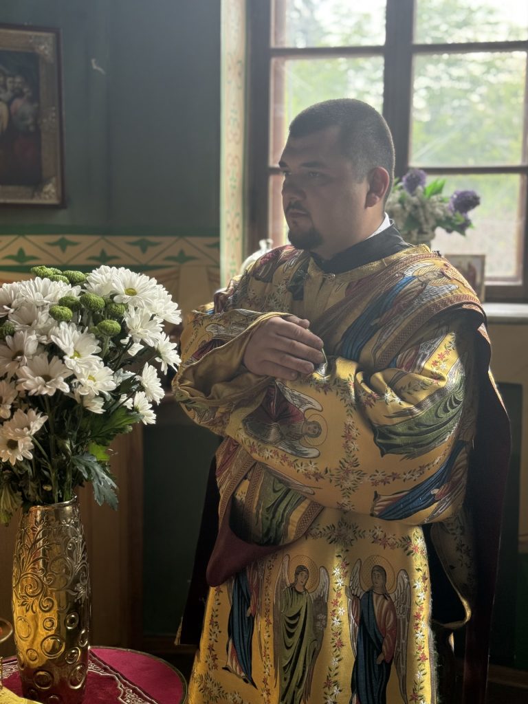 Перша Божественна  Літургія в Свято- Троїцькому Соборі.