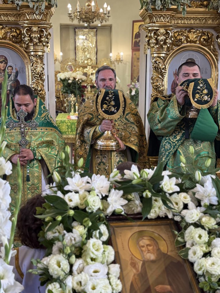 Храмовий день першого Престолу Преподобного Серафима Саровського.