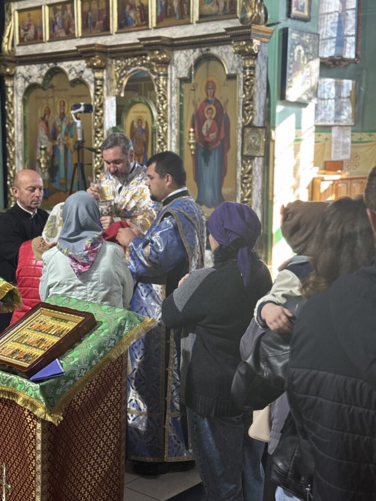 Літургія Покрова Пресвятої Богородиці.